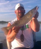 nice Round Lake walleye